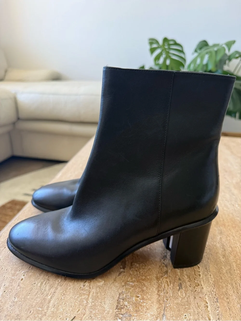 Tory Burch smooth low